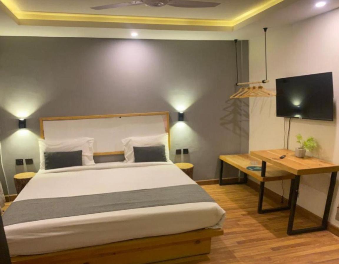 Eat And Read Hotel سكردو المظهر الخارجي الصورة