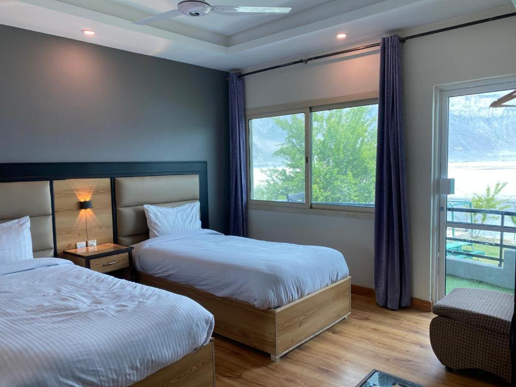 Eat And Read Hotel سكردو المظهر الخارجي الصورة